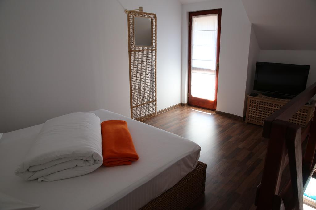Doi Capitani Hotel Crisan  Exterior photo